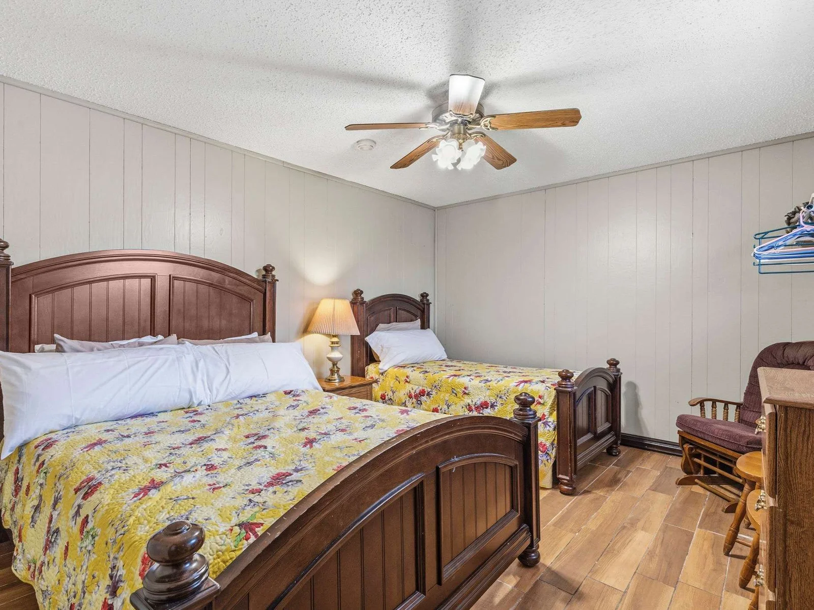 Bedroom 1 with queen and single bed
