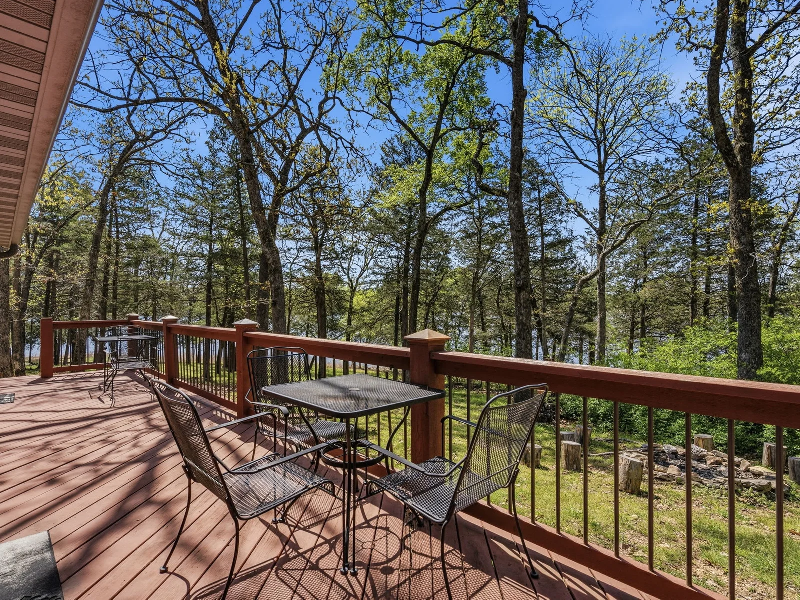 Shared deck on the back of the building