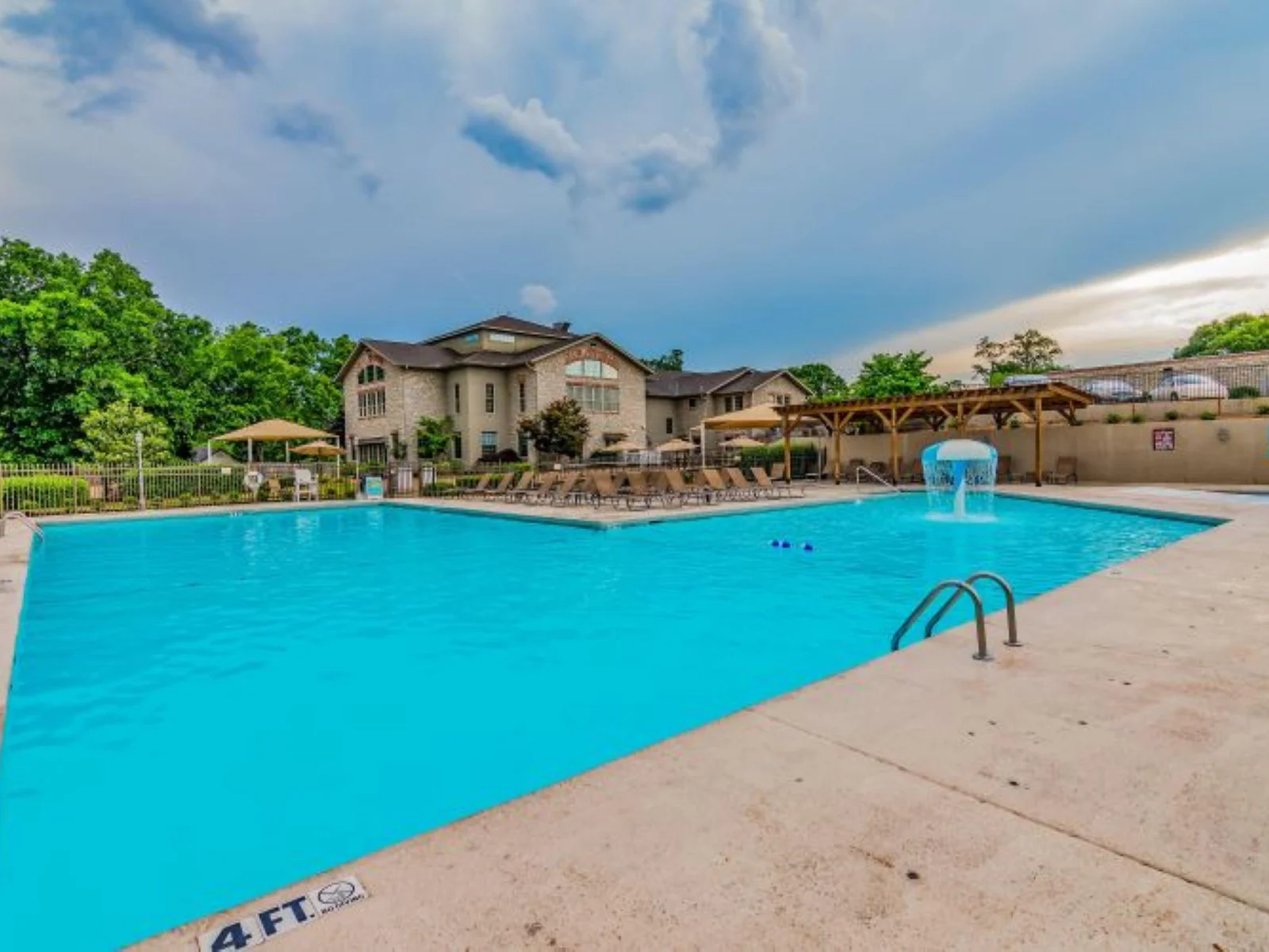 Seasonal outdoor community pool