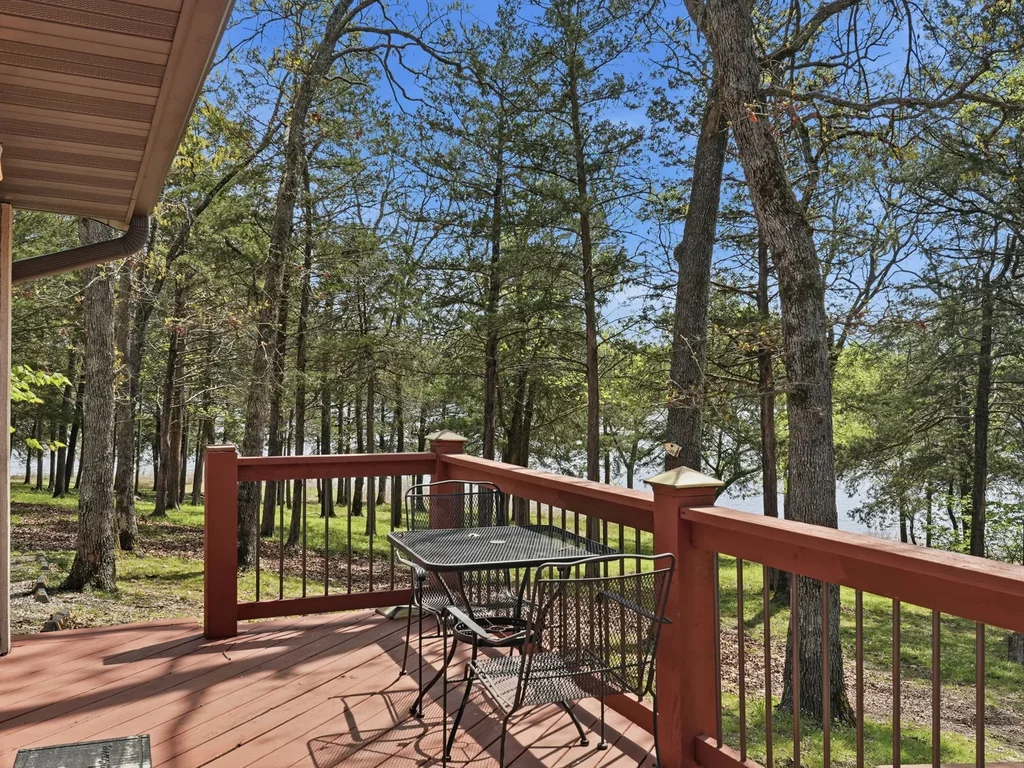 Lake Days & Sunset Views | Studio Retreat
