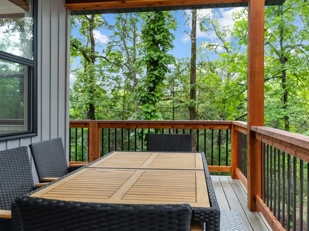 Woodland Retreat- Secluded, Hot-Tub
