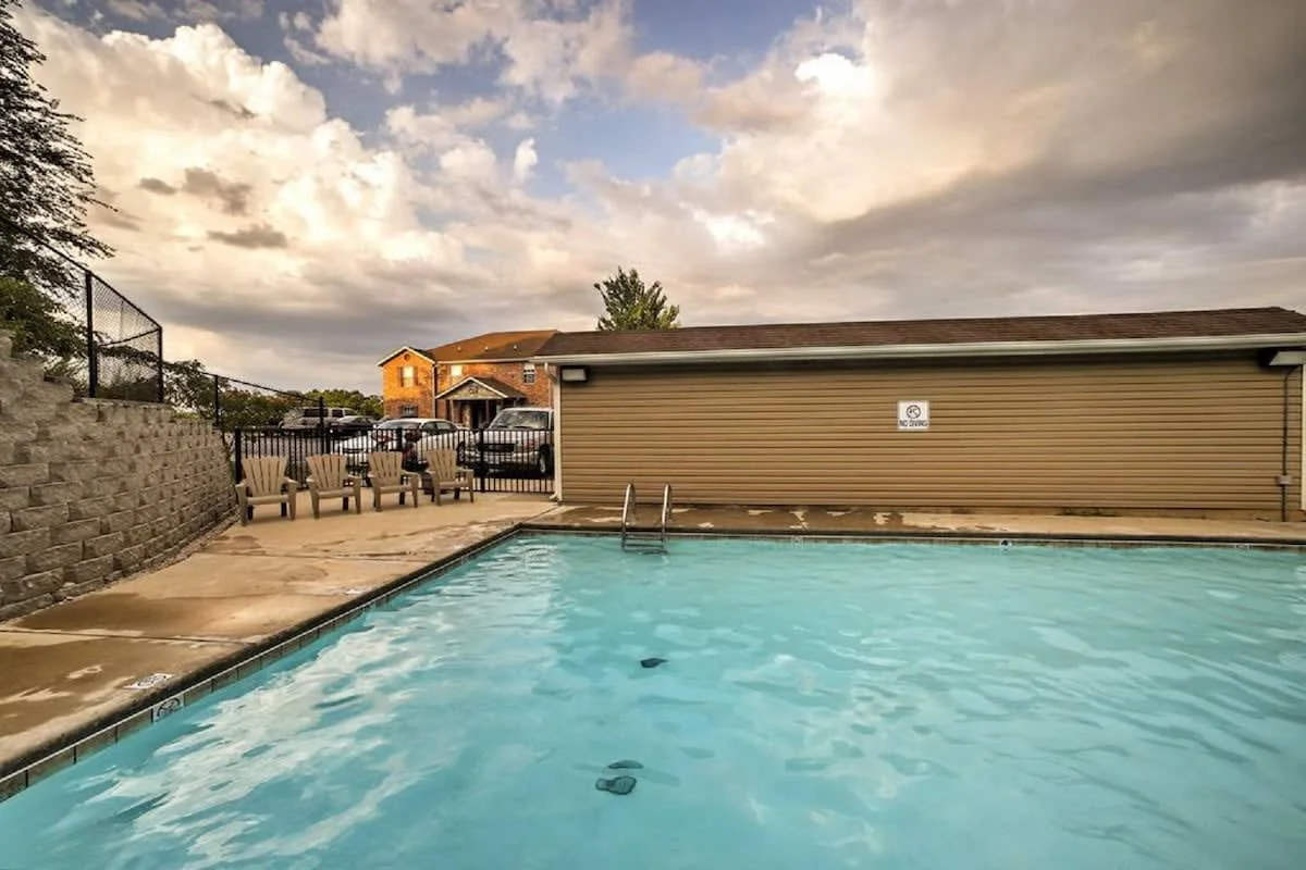 Seasonal outdoor community pool