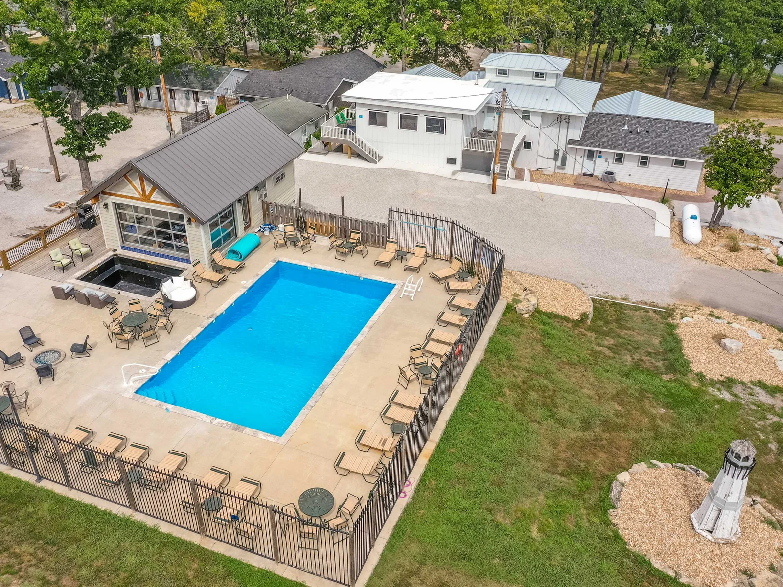 Seasonal shared resort pool
