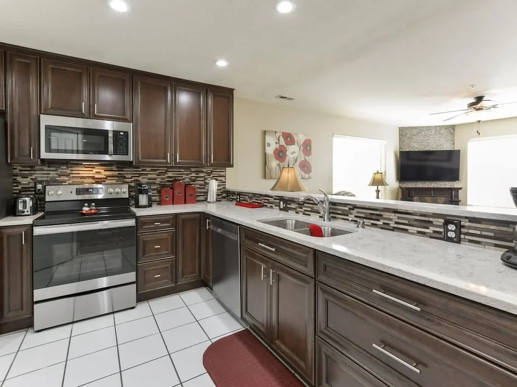 Little House on the Fairway- Luxury Golf Condo