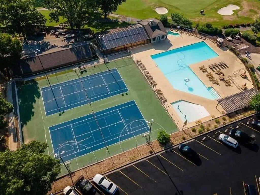 Bella Restare – Amenities walking distance!