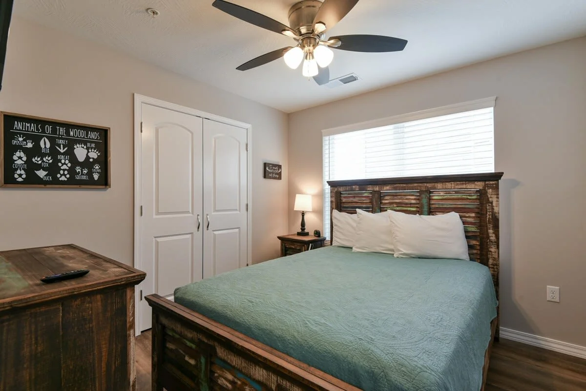 Remote controlled bedframe - adjustable head position