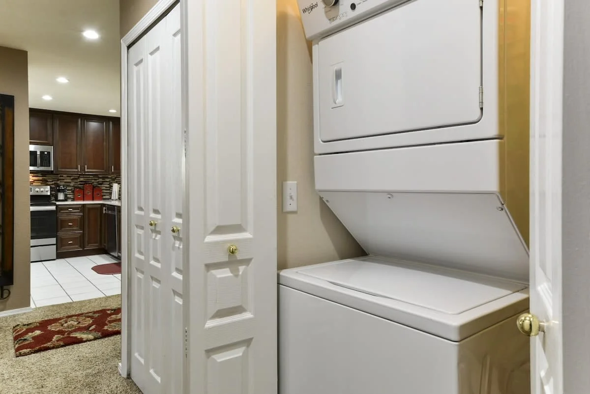 In unit washer and dryer