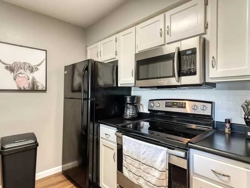 Highland Pointe Condo with Indoor and Outdoor Pools and Hot Tub