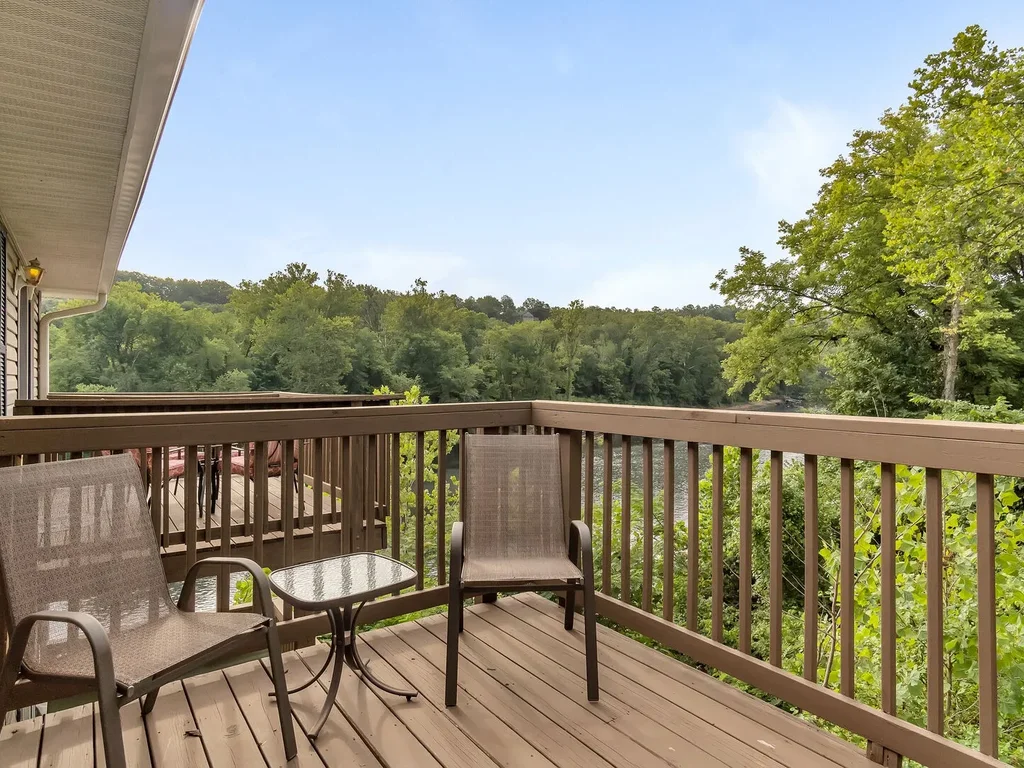 Tuscany on Taneycomo