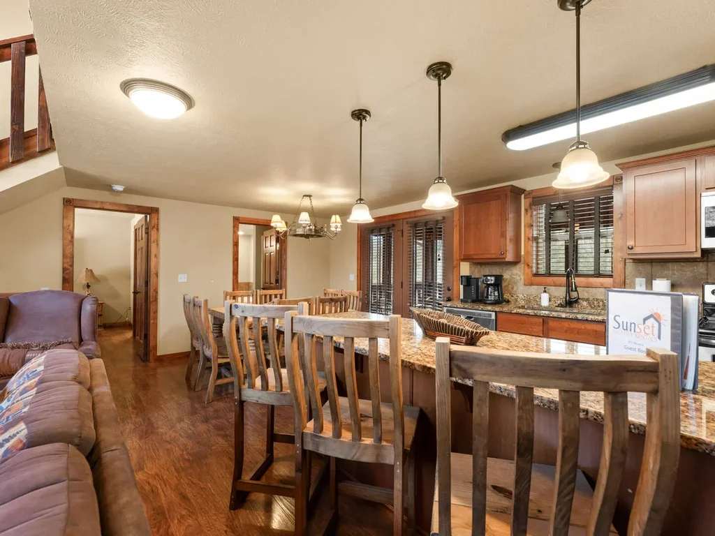 Timeless Memories Lodge-Sleeps 14