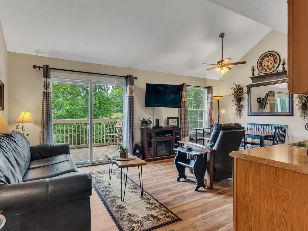 Tuscany on Taneycomo
