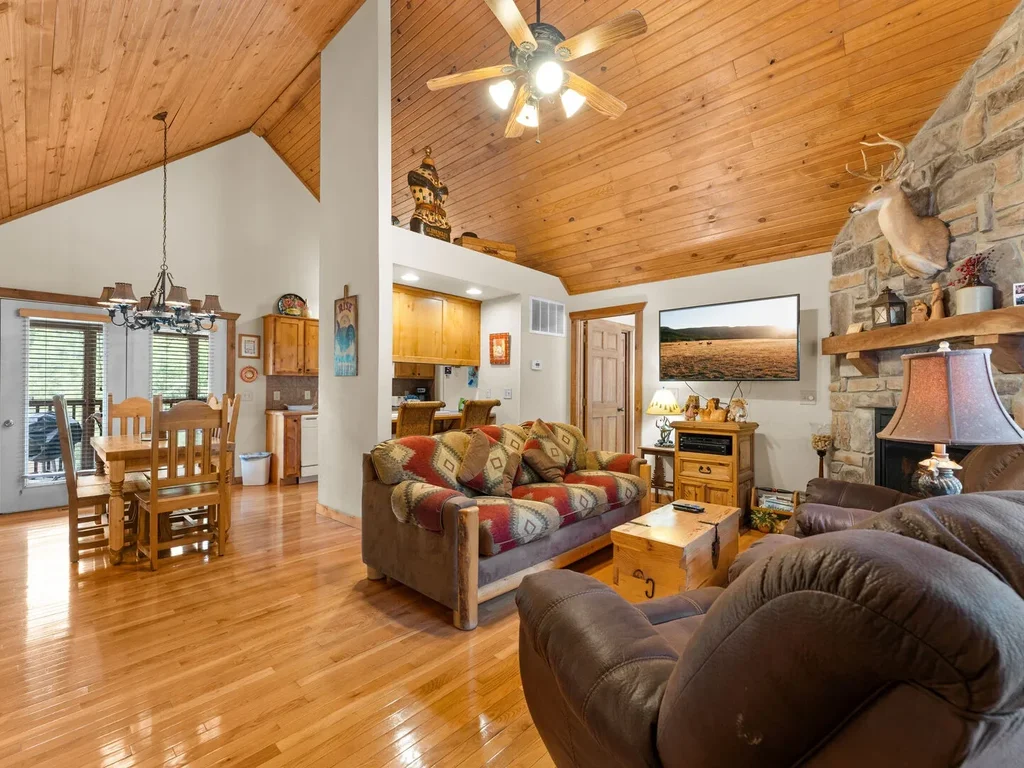 Dakota Lodge