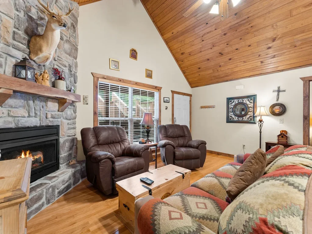 Dakota Lodge