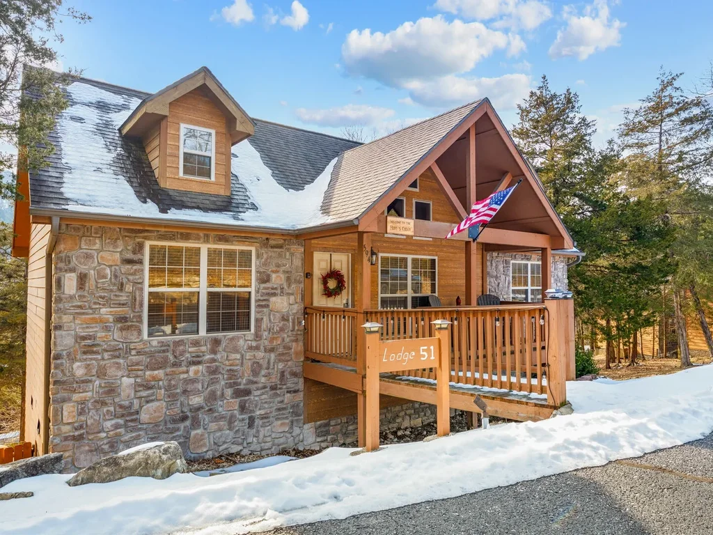 The Hunt Cabin at Stonebridge