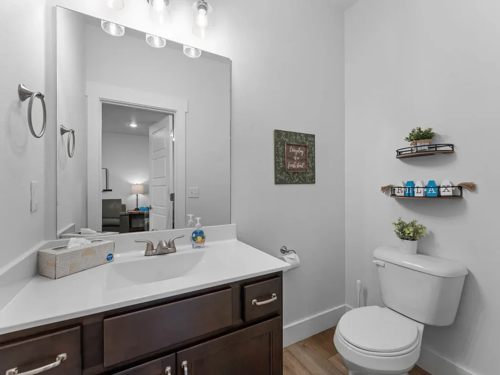 Summer Breeze- Sleeps 17