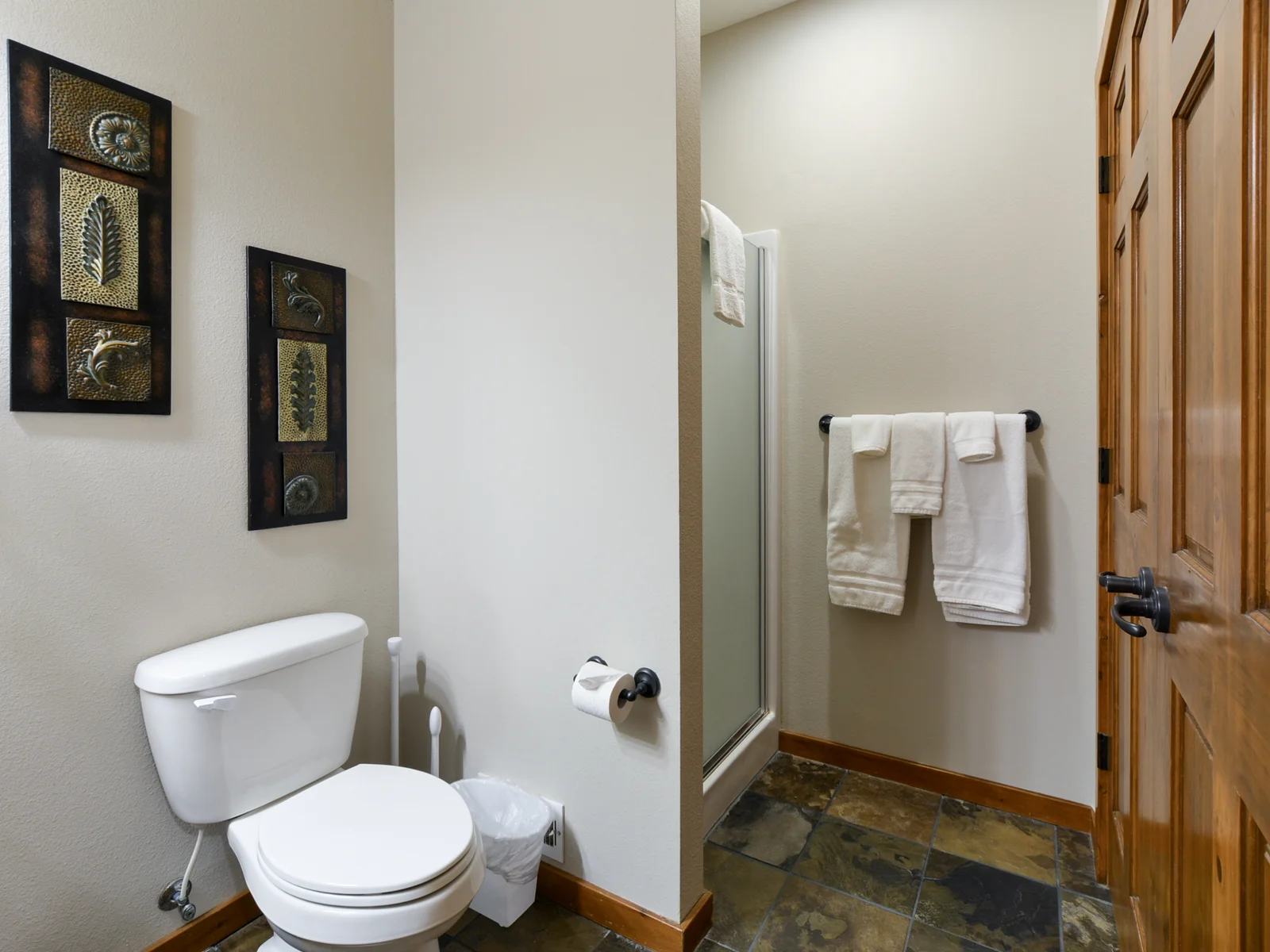 www.VanessasVacationHomes.com