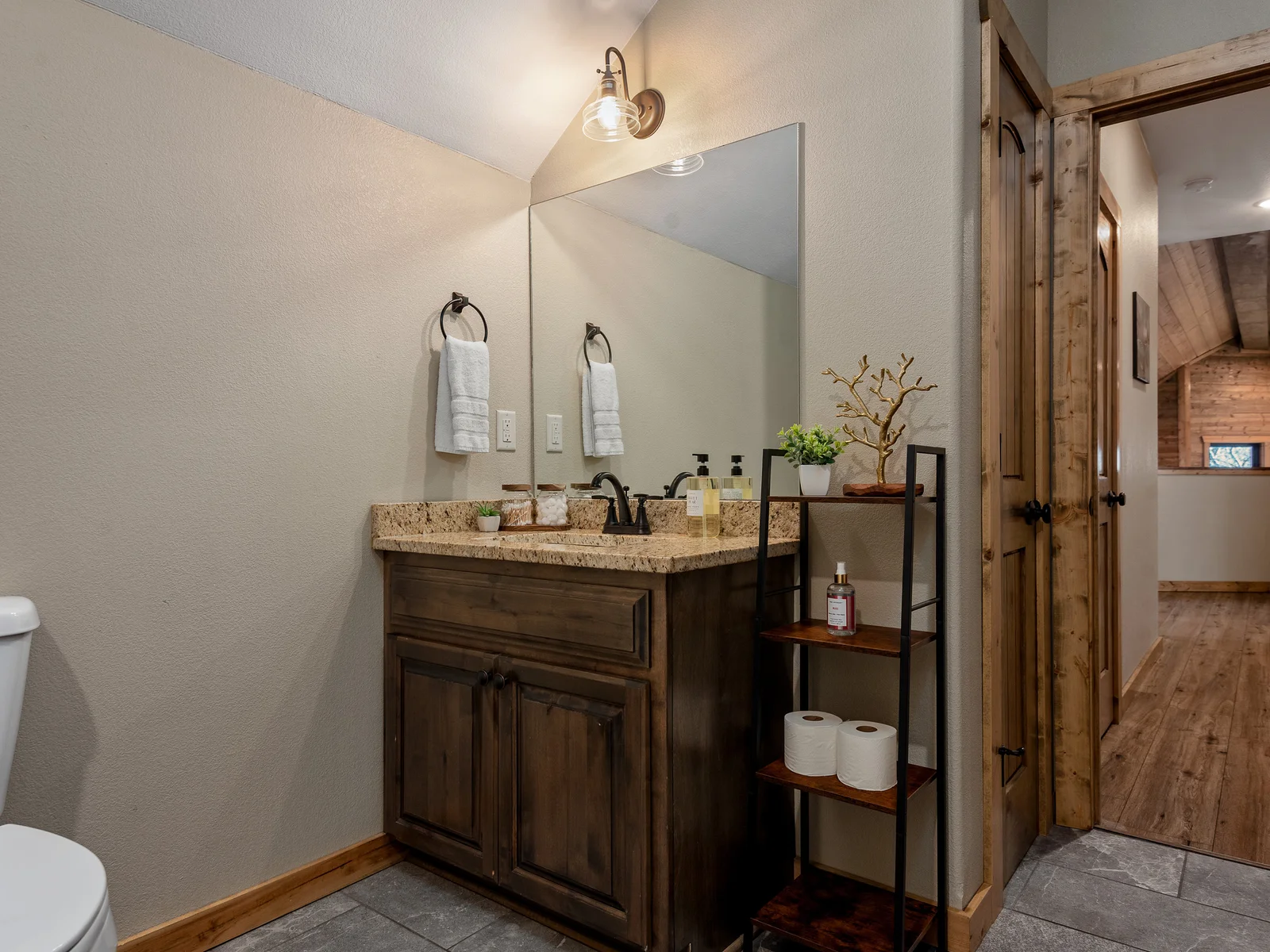 Shared upper level bath