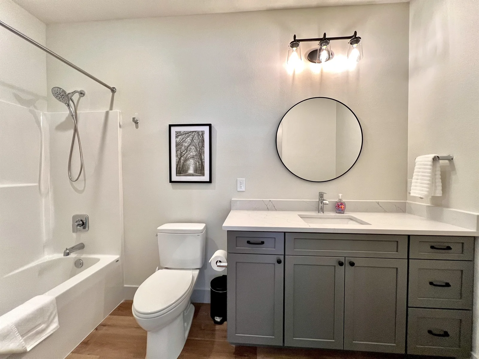 Master bedroom bathroom