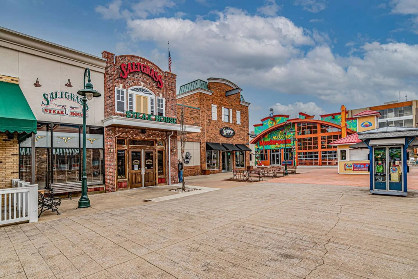 The Branson Strip is a great to find a place to eat and shop, or just mosey down the pedestrian road.