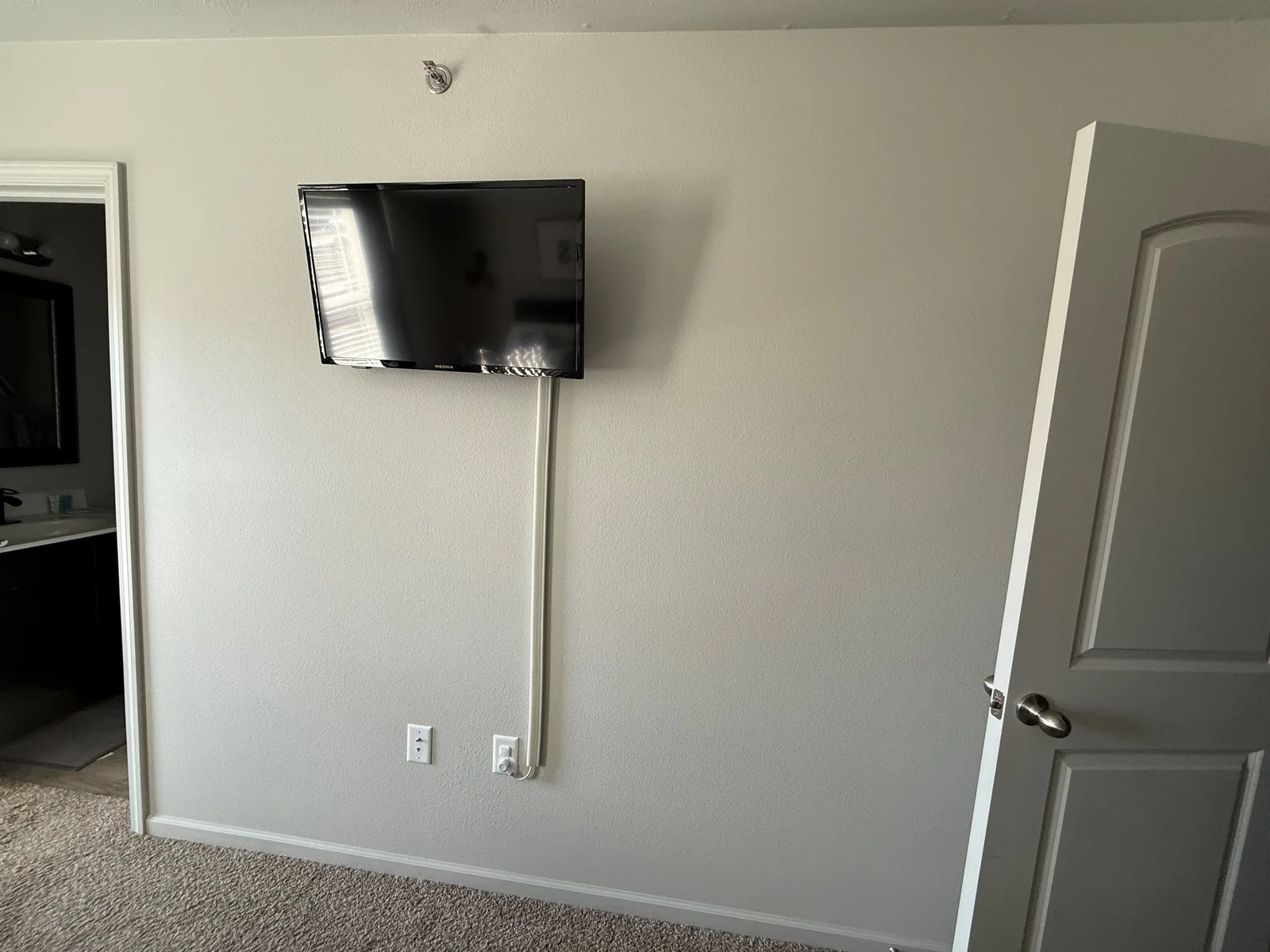 Master bedroom streaming tv