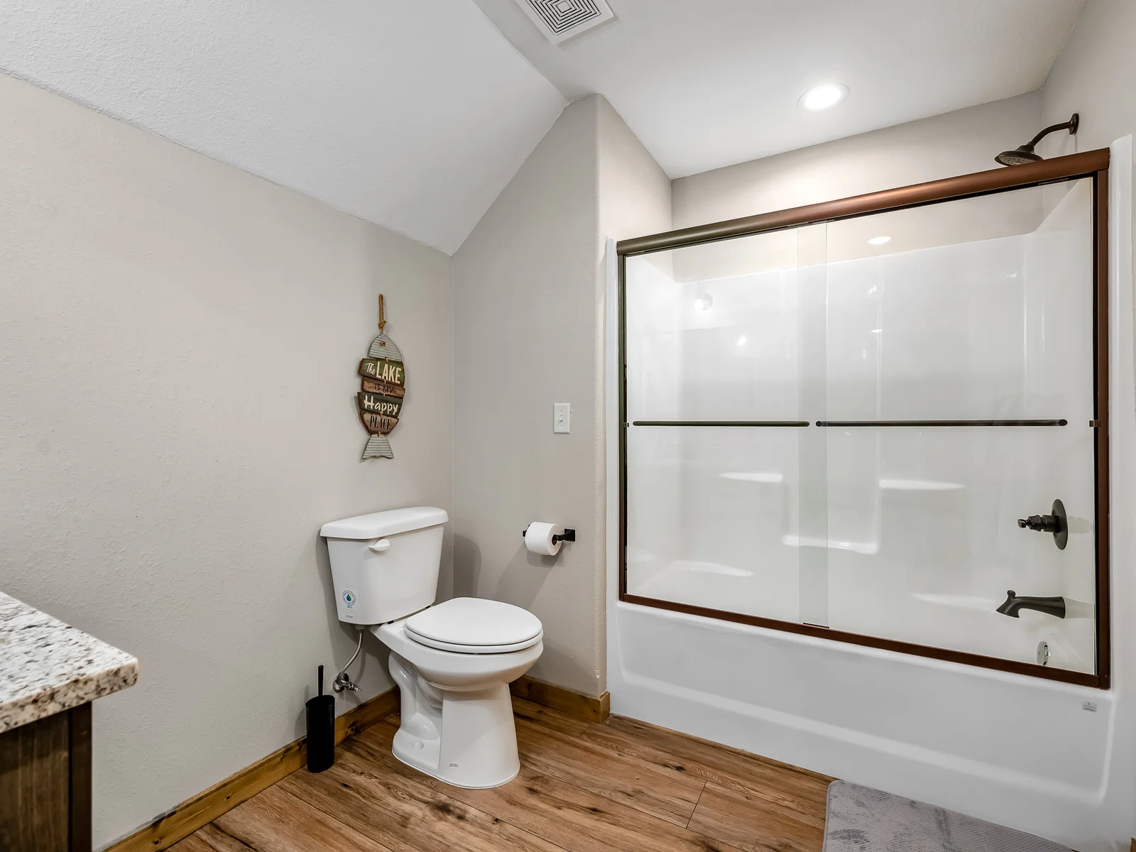 King #3 bathroom