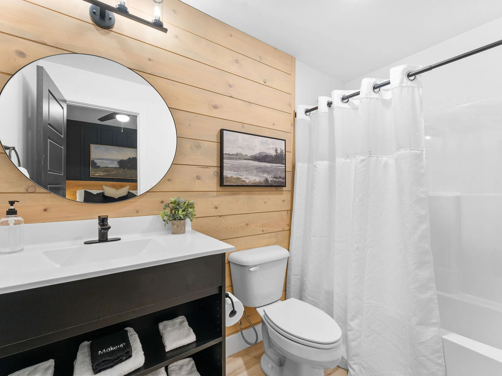 Ensuite bathroom