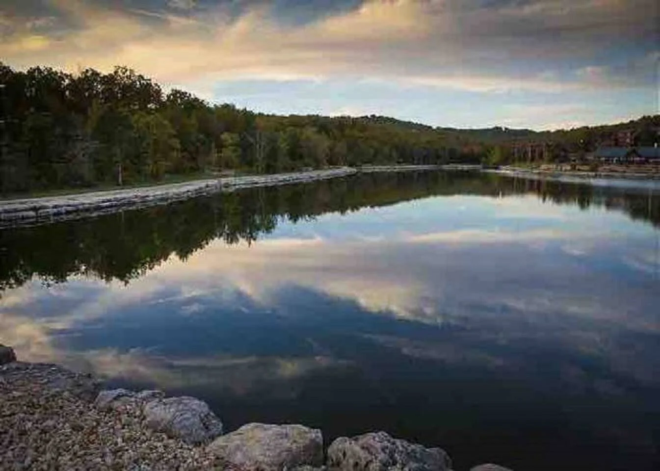 Catch and release lake within walking distance from the cabin! No license required.