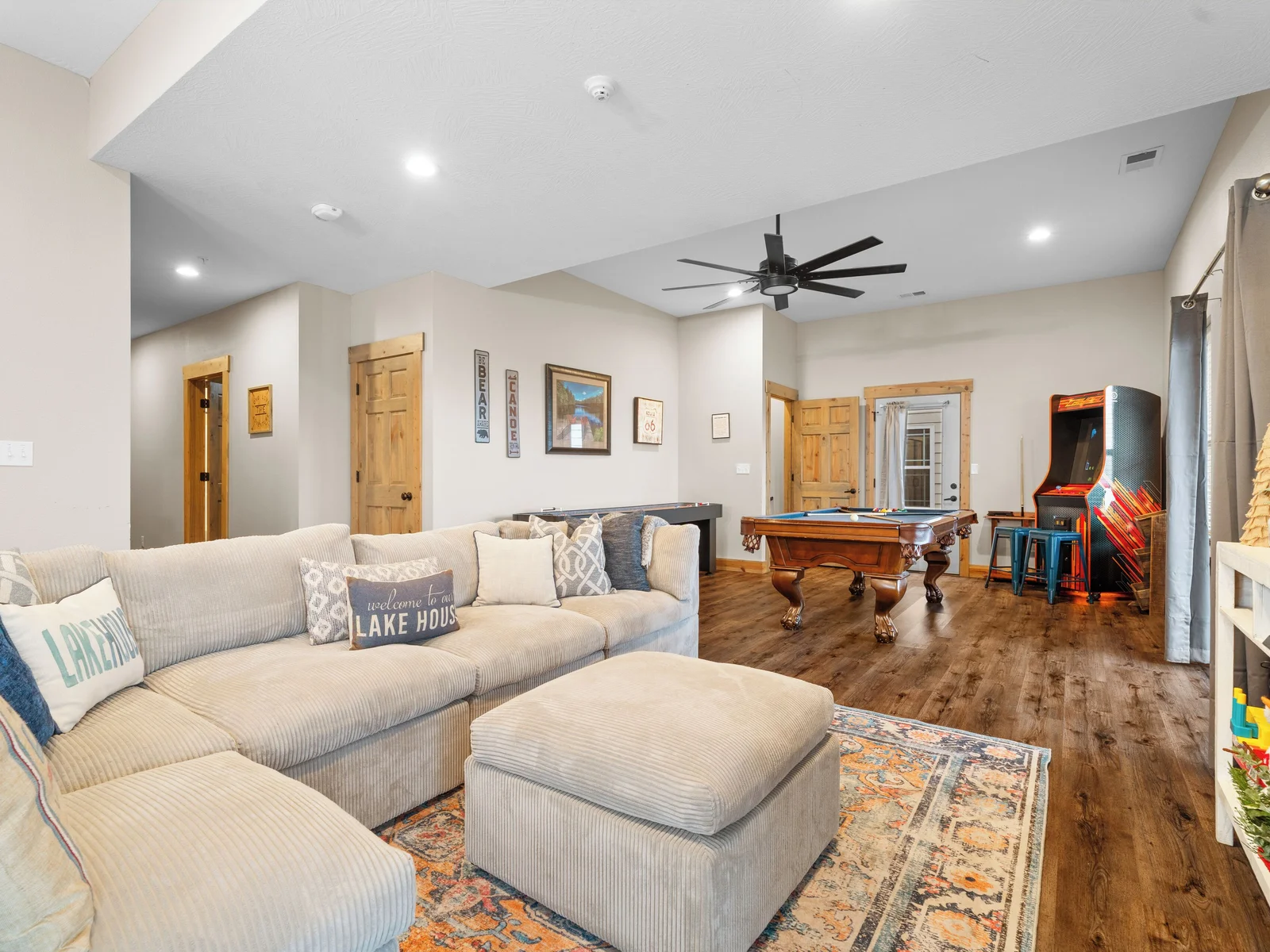 Comfy sectional to lounge.