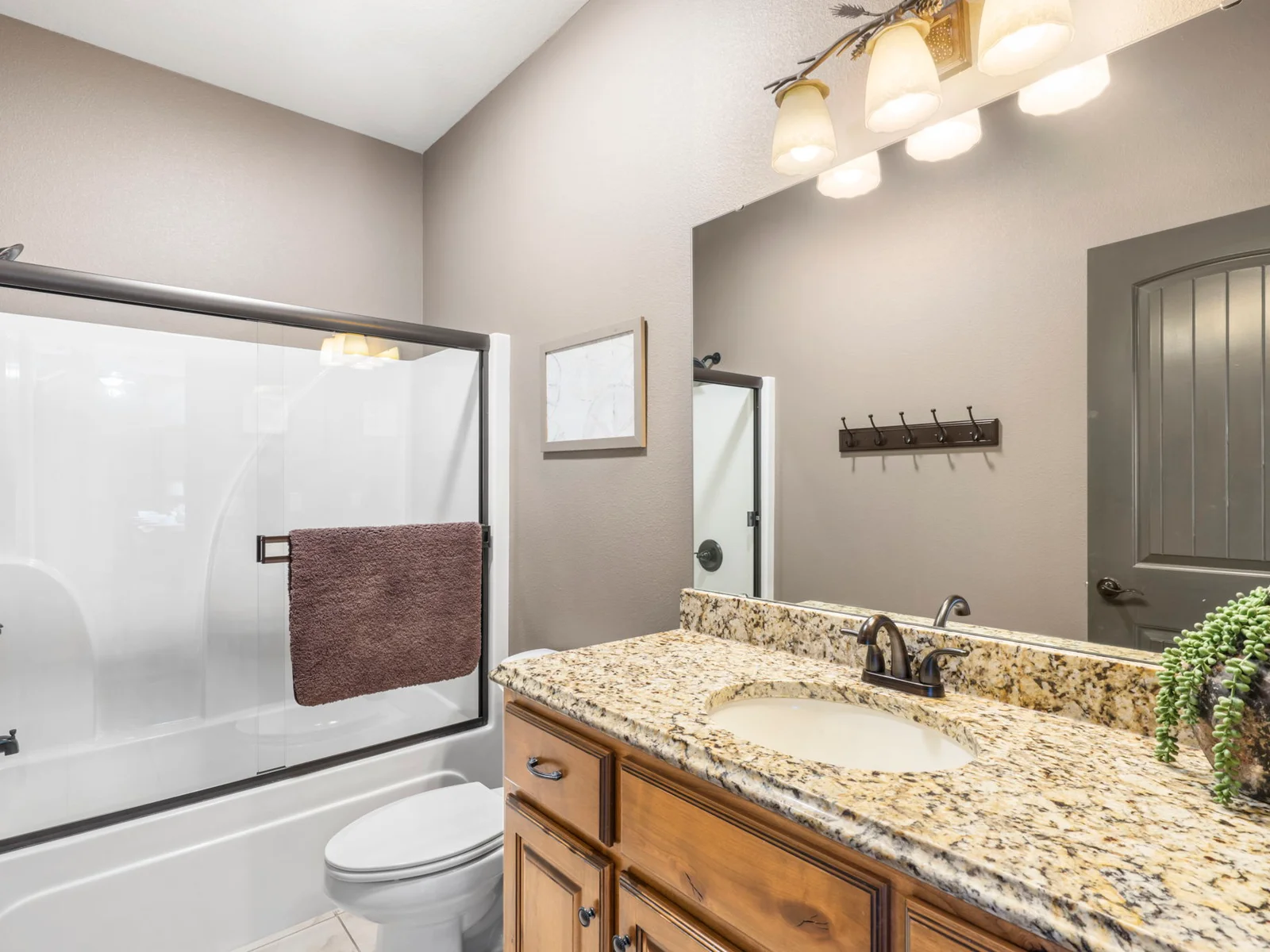 Main floor bathroom next to King #1