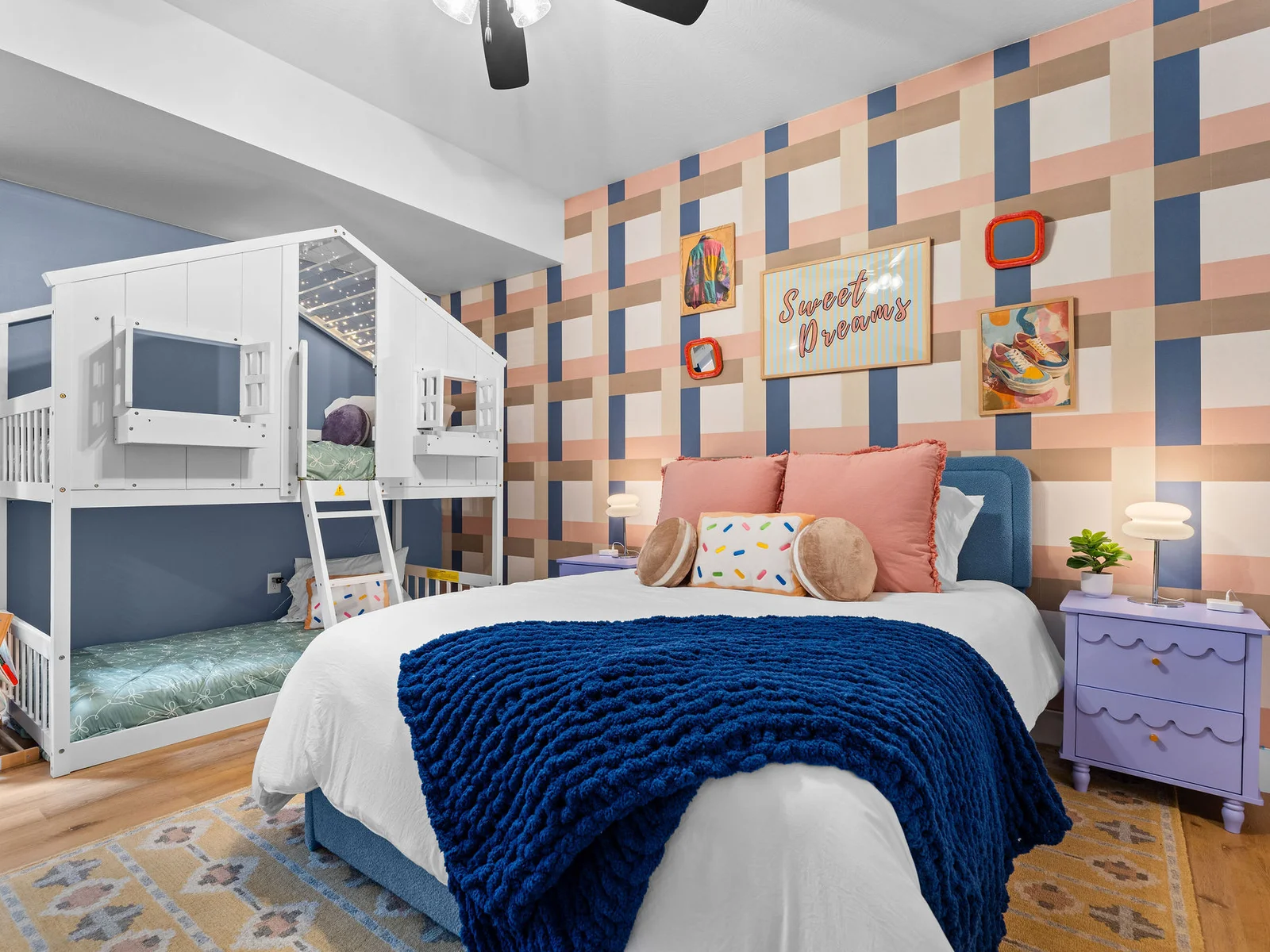 Queen bed + twin treehouse bunk = ultimate flexible family suite. 🛏️🏕️