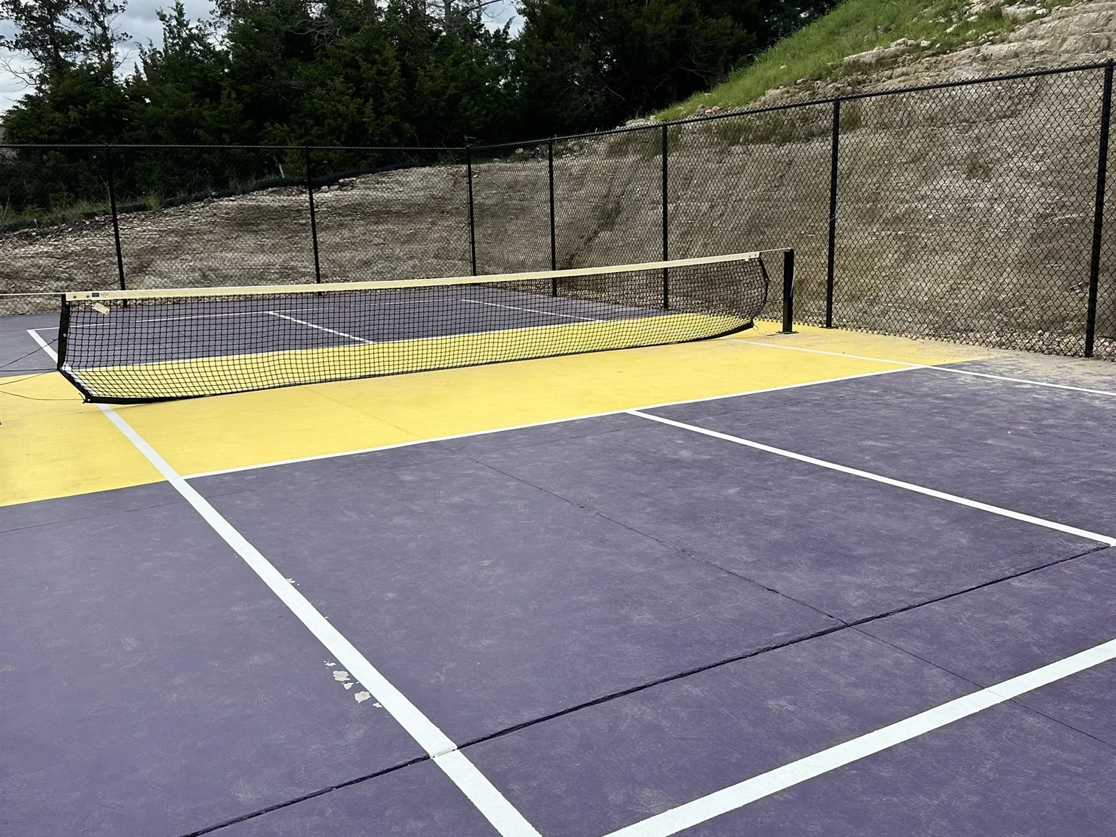 Communtity pickleball/tennis court