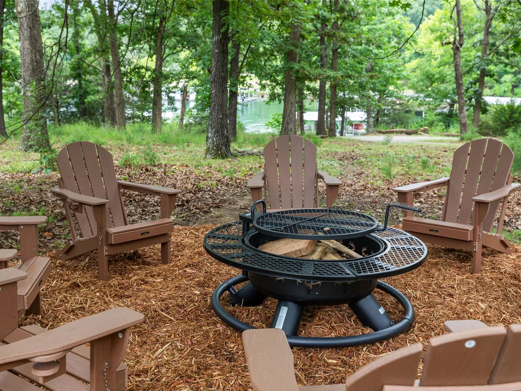 Shoreline Lodge