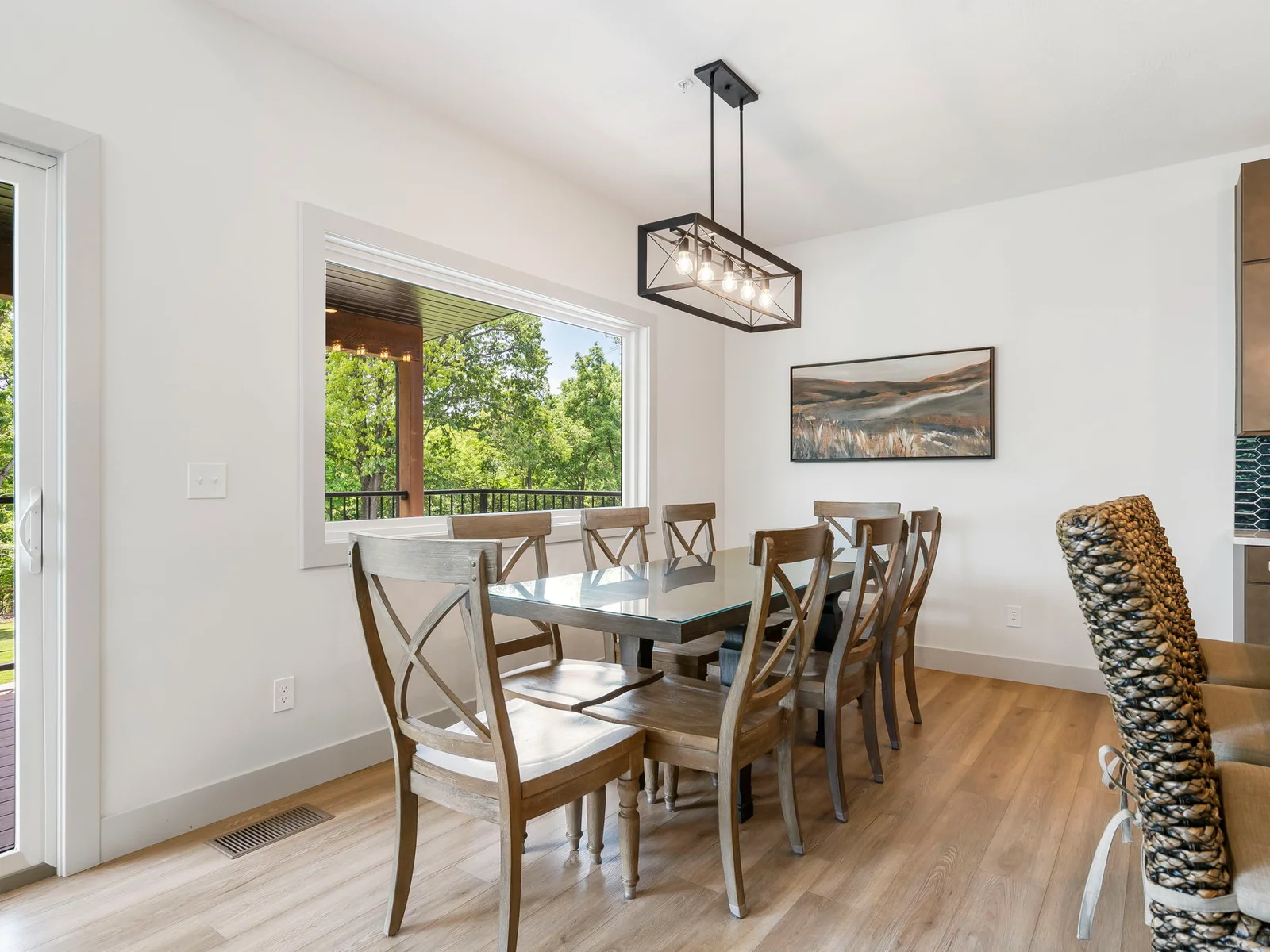 Dining seating for 8!