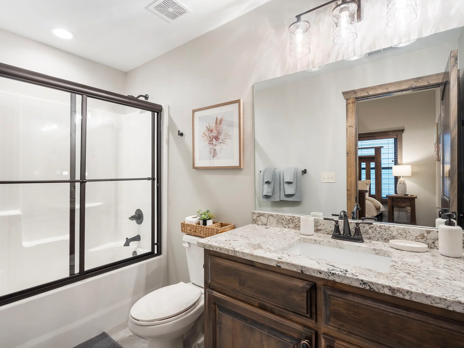 Lower level King #3 bathroom