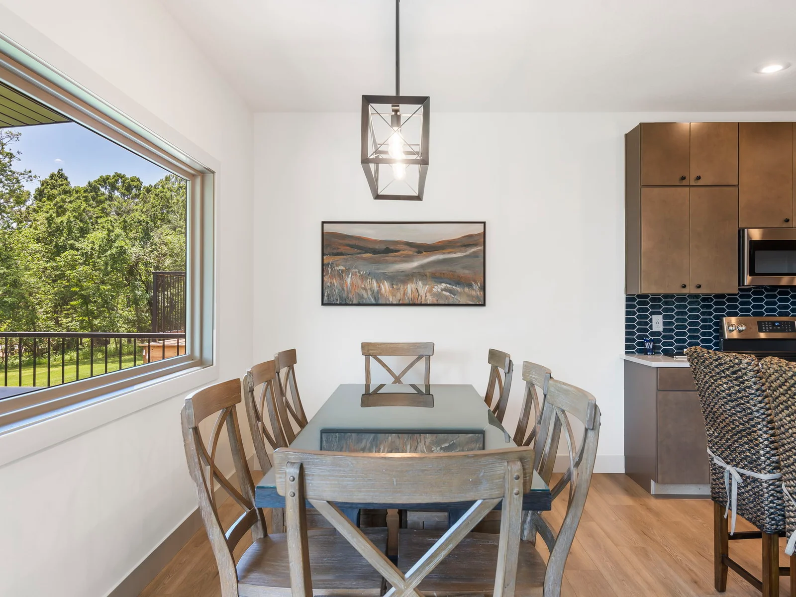 Dining seating