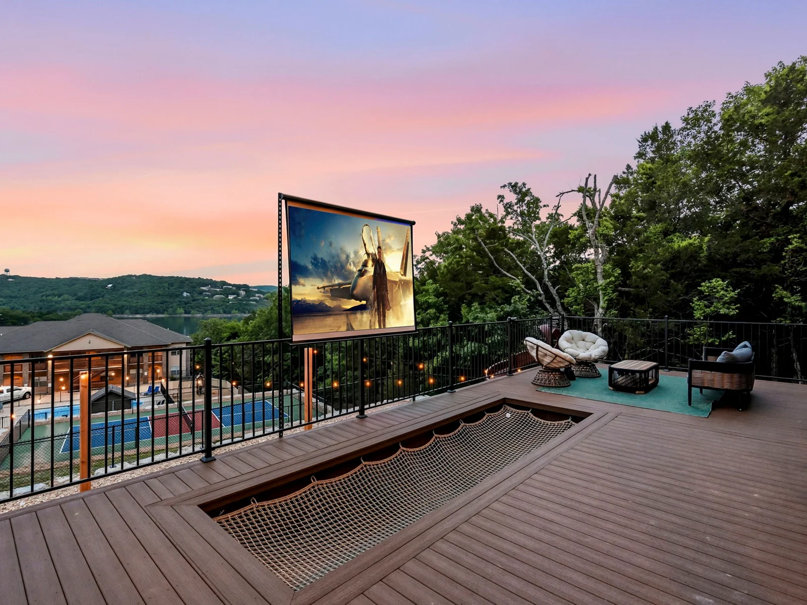 ourdoor hammock to lay out with a movie on