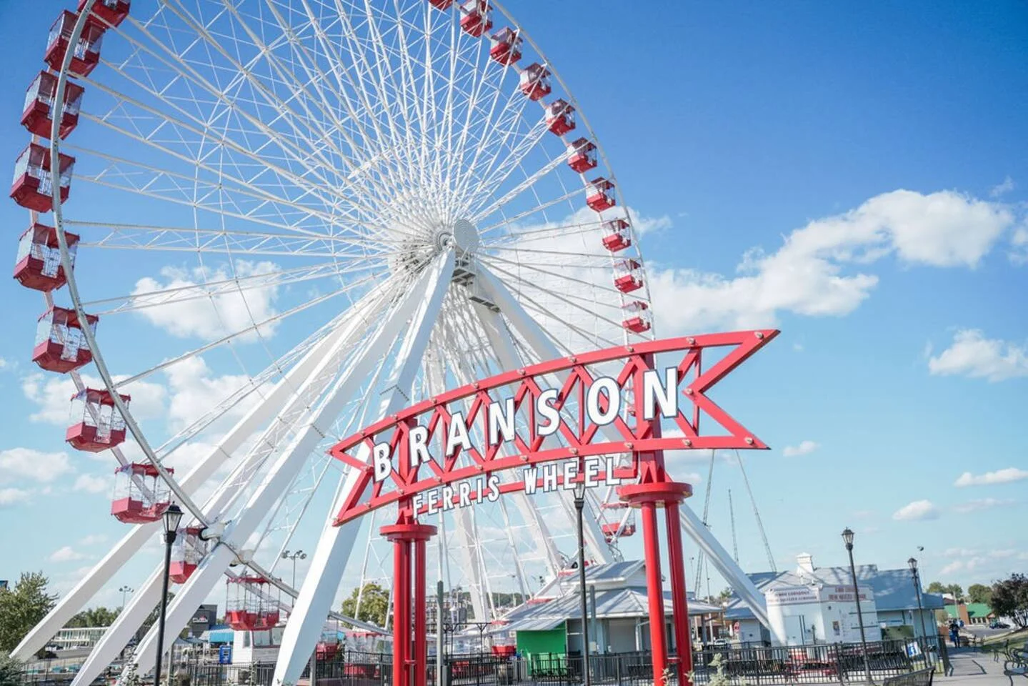 Cozy Stonebridge is only 10 minutes from the Branson strip