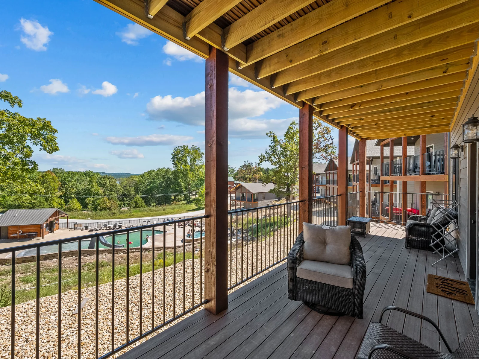 Lower deck