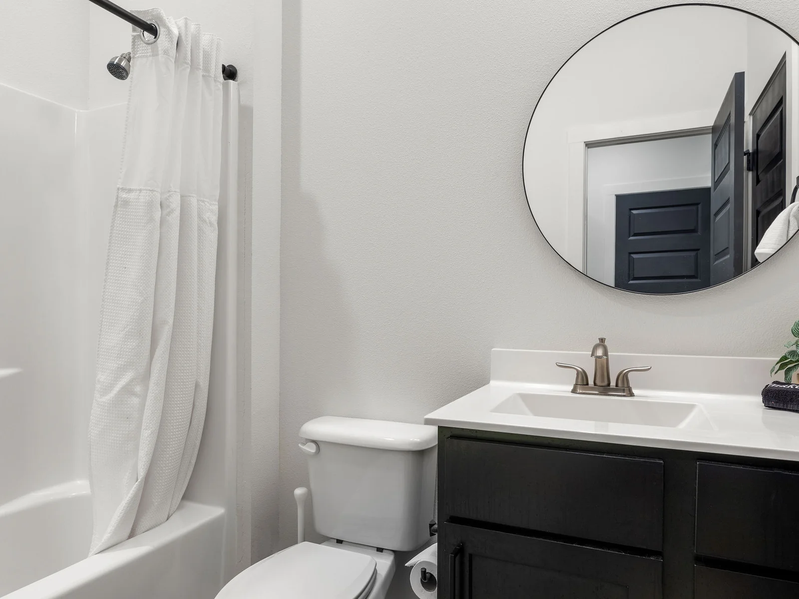 Ensuite bath