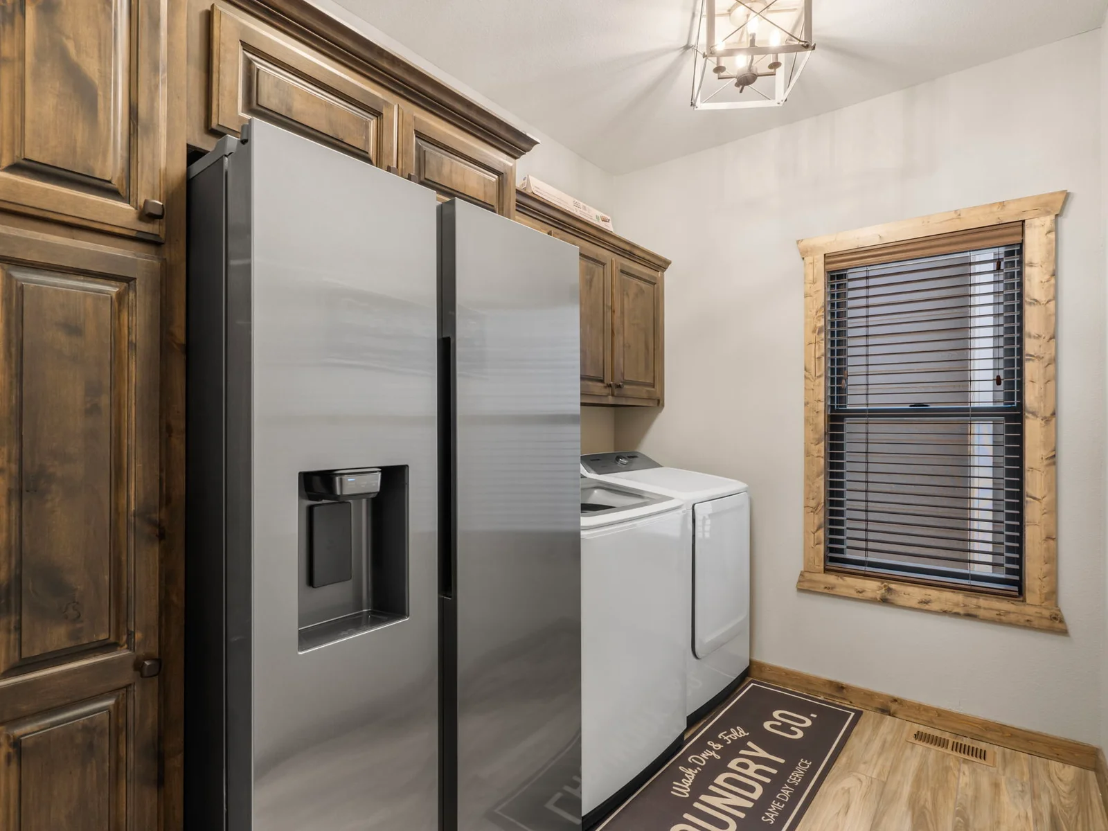 Washer and dryer w/ extra fridge!