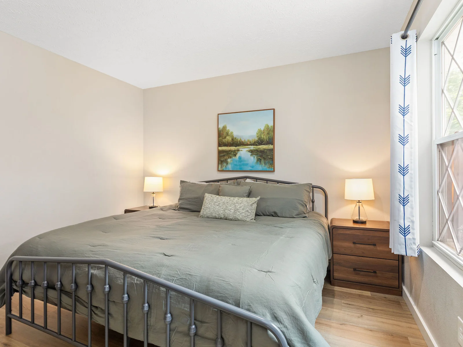 Upper level queen bedroom #4