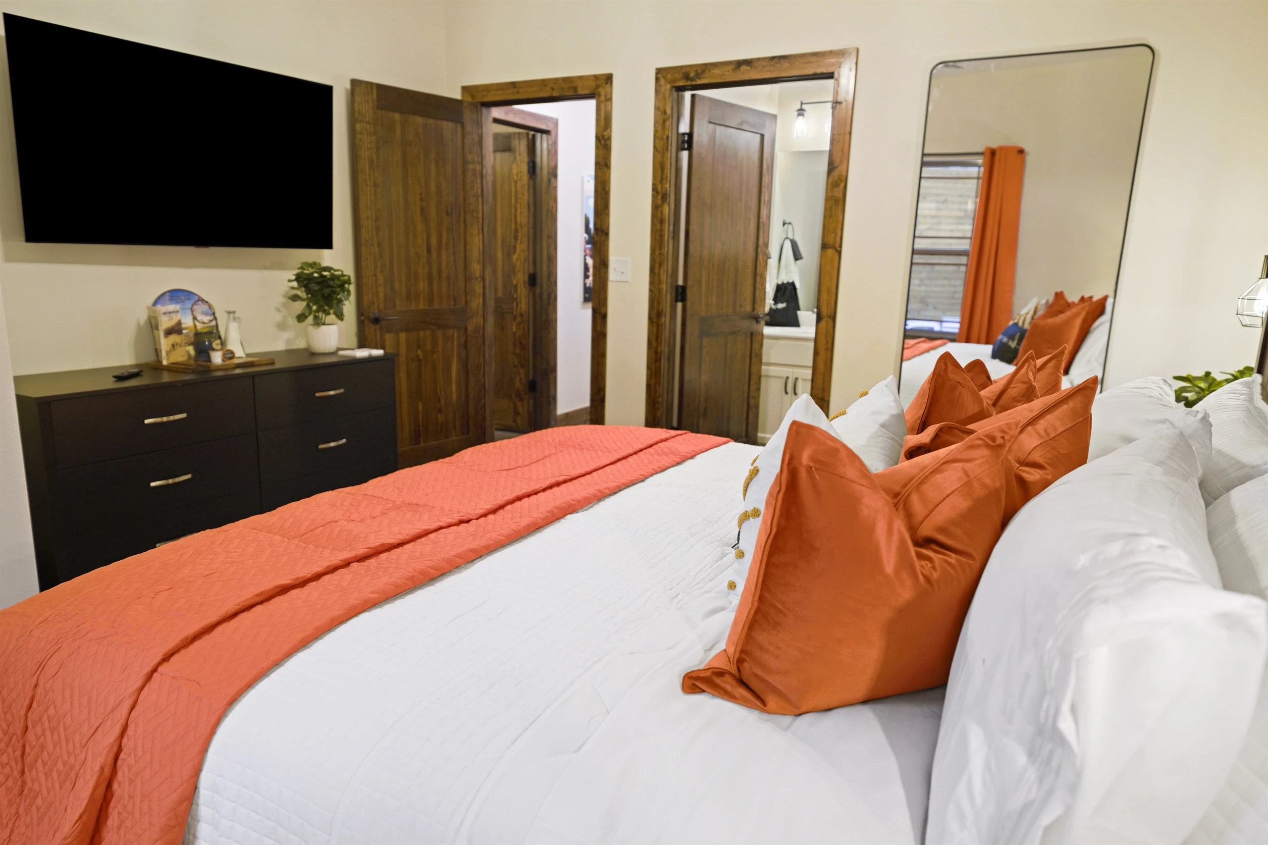 Large screen tv and attached ensuite bathroom