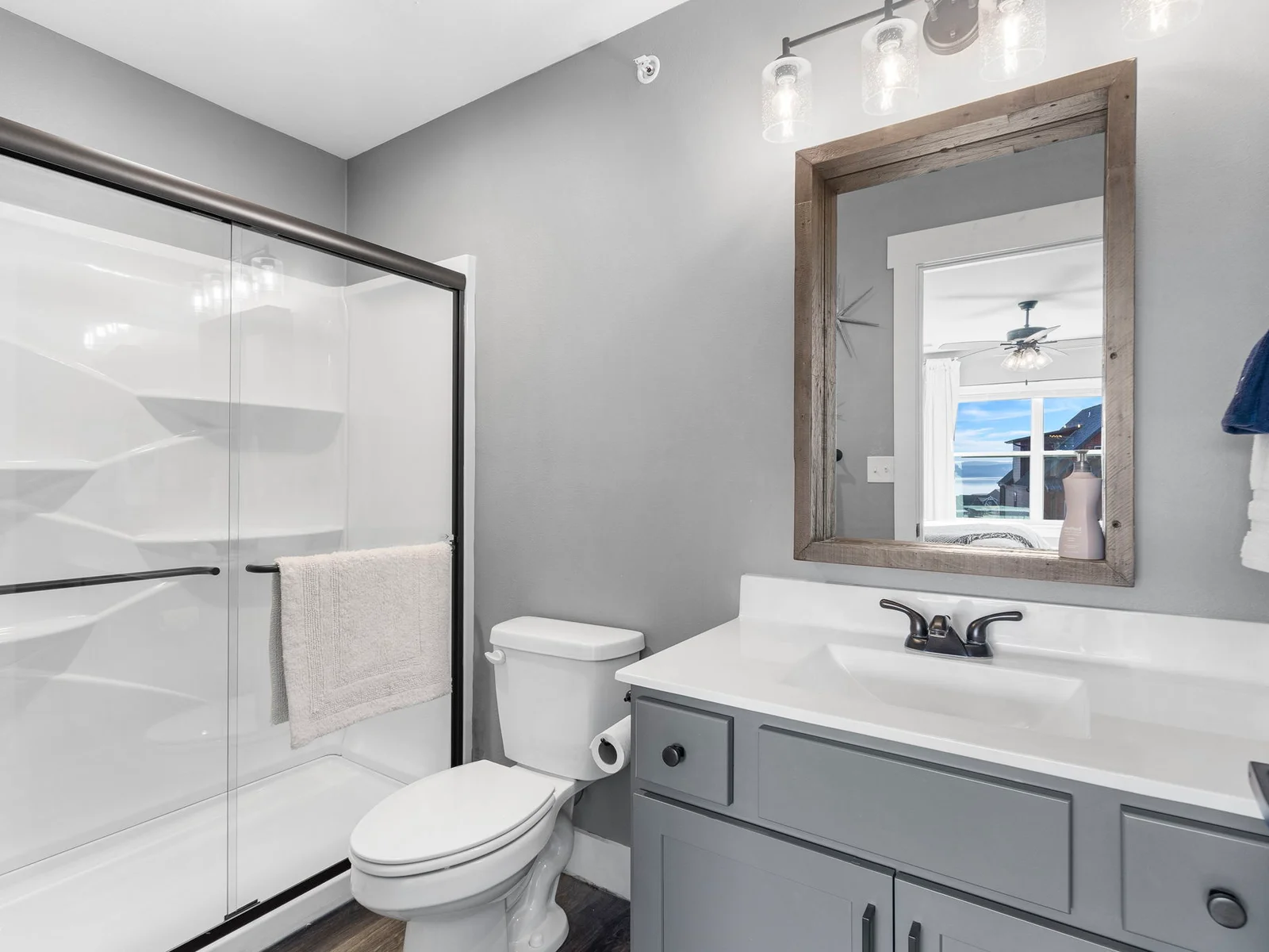 ensuite bathroom