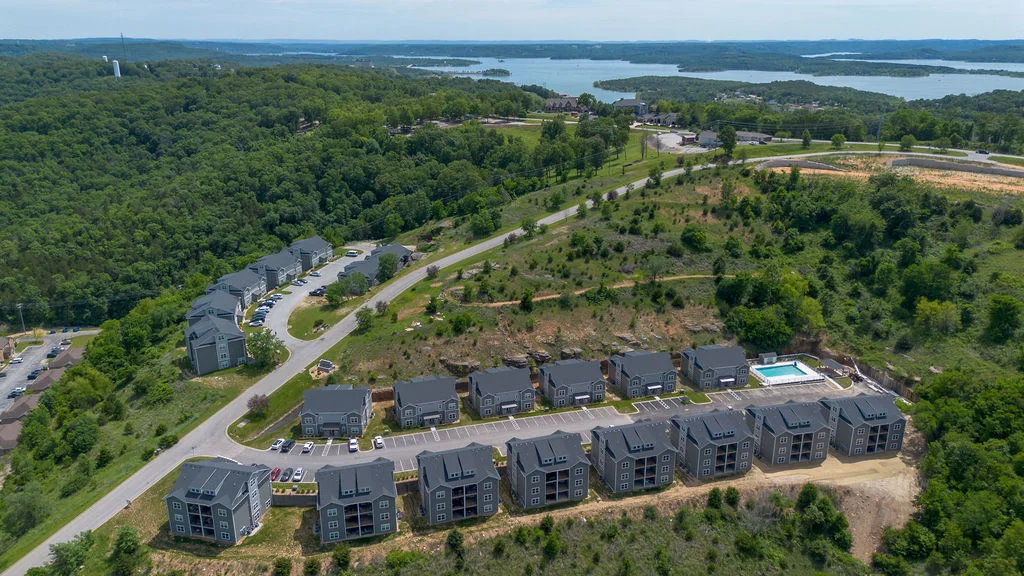 Table Rock Lake just minutes away!