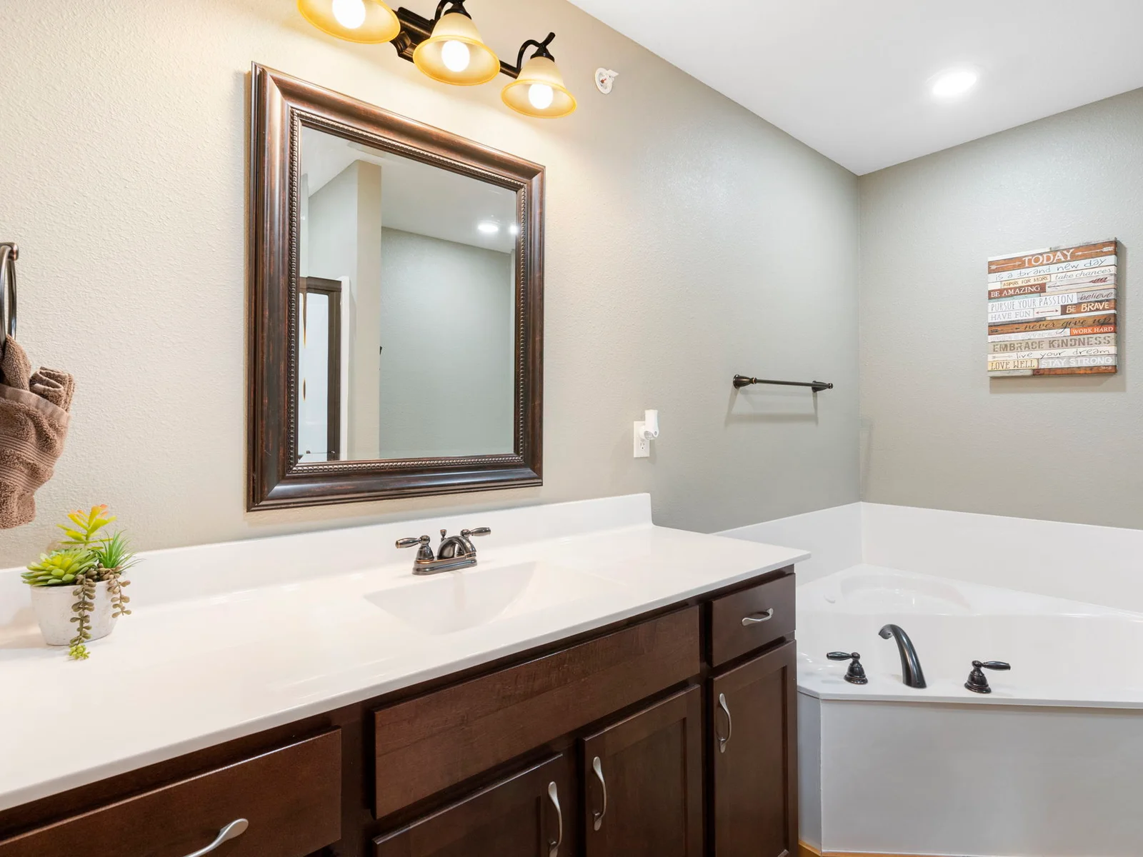 King bed #4 enuite bath