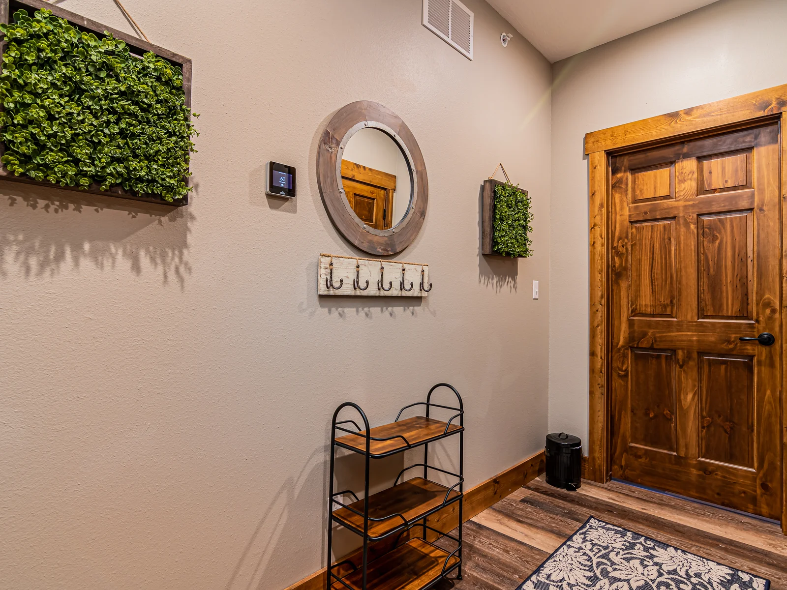 Charming decor throughout