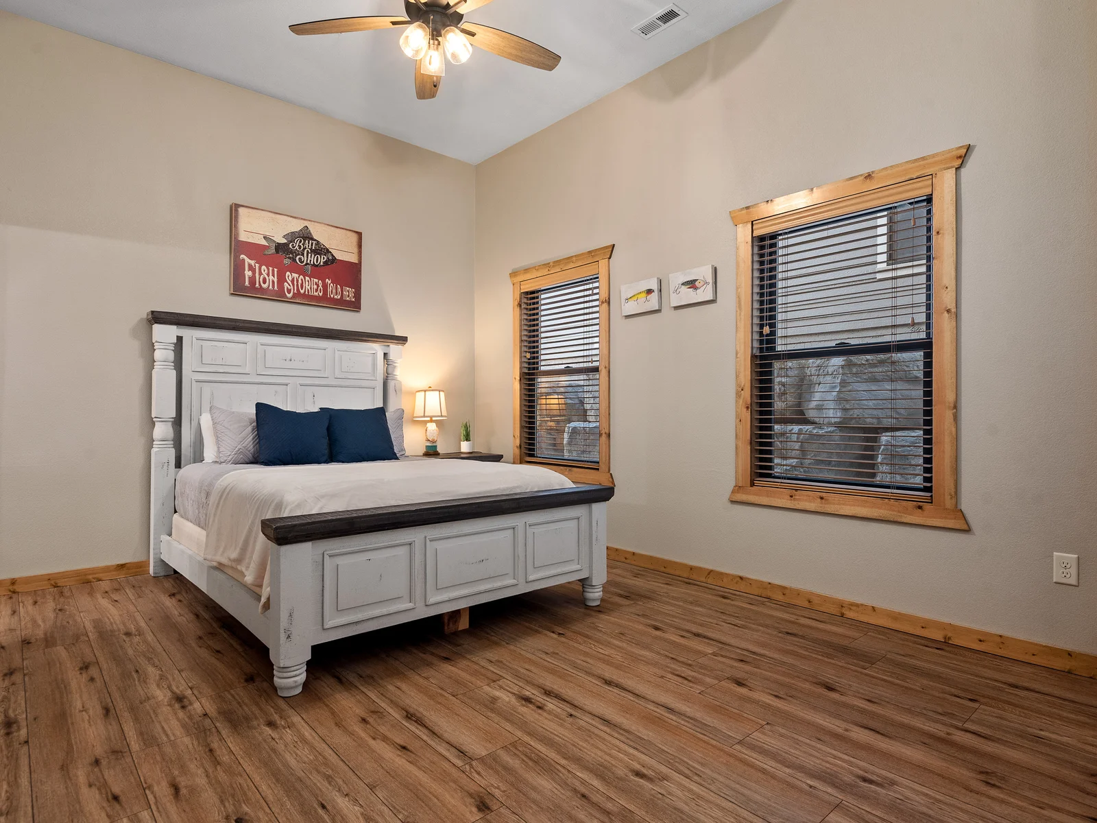 Lower level Queen bedroom #1