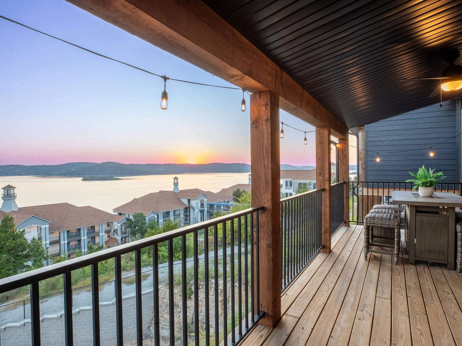 Lower deck with a spectacular sunset