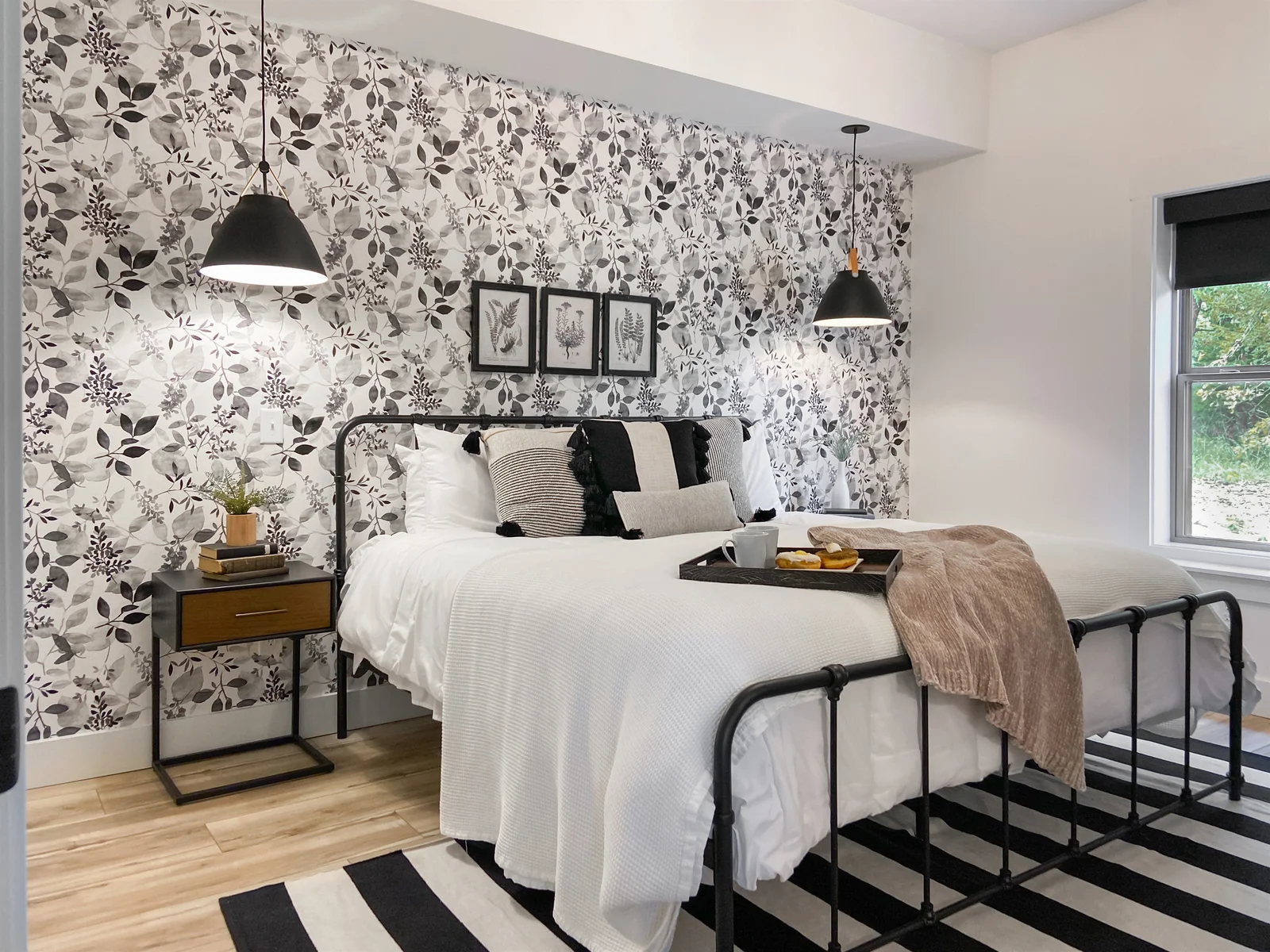 Lower level King #3 with ensuite bathroom