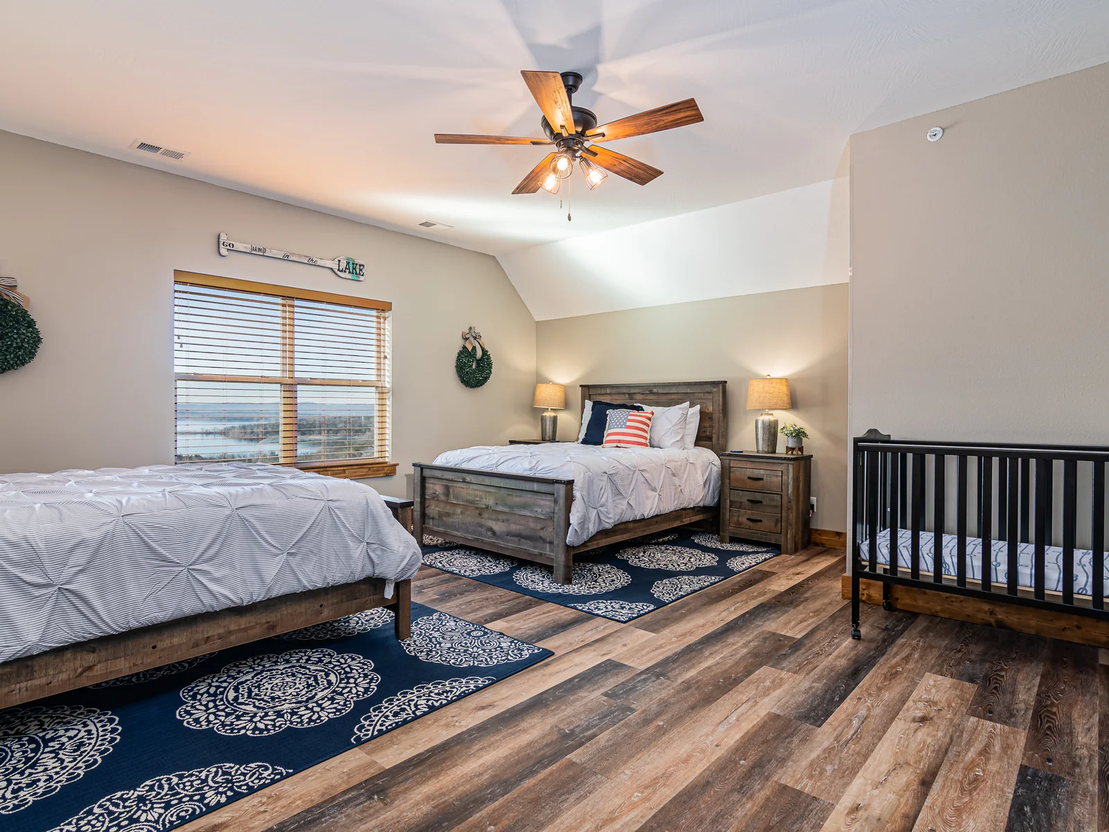 Two queen beds with a portable crib!
